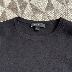 Ann Taylor Tops - Ann Taylor office lady basics short sleeve tops Ann Taylor Tops - Ann Taylor office lady basics short sleeve tops